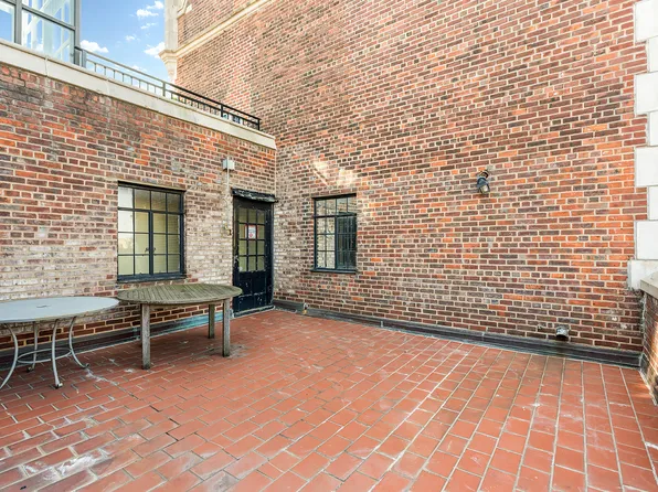 5 Tudor City Place image 22 of 23