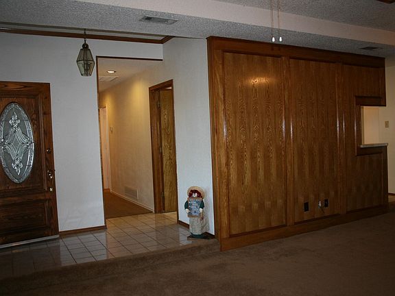 3rd image of 312 N Winding Oaks Dr