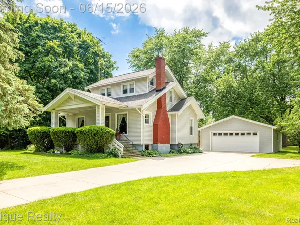 279 N Howard Ave, Croswell, MI 48422