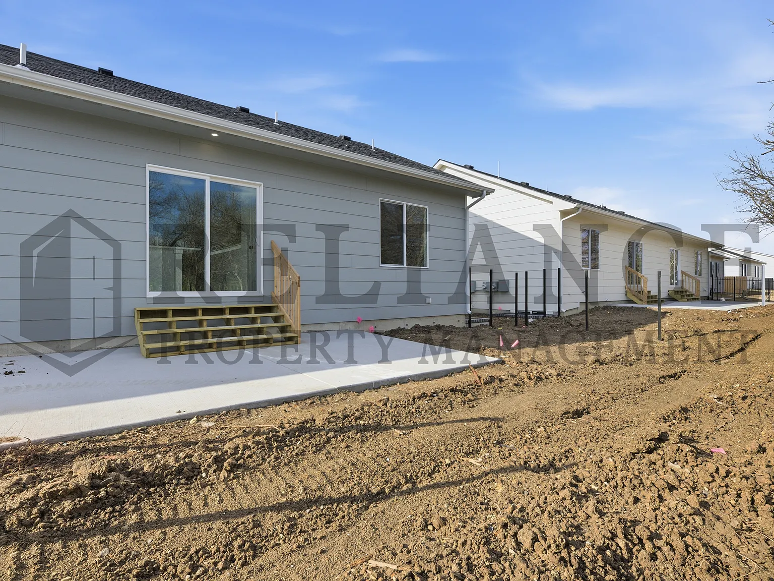 5240 North Pinecrest Court (ON) - 1 — Photo 3