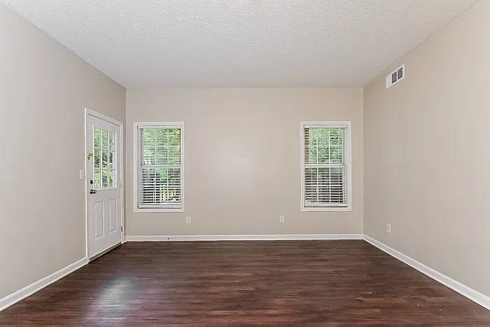 509 Judith Ct — Photo 13