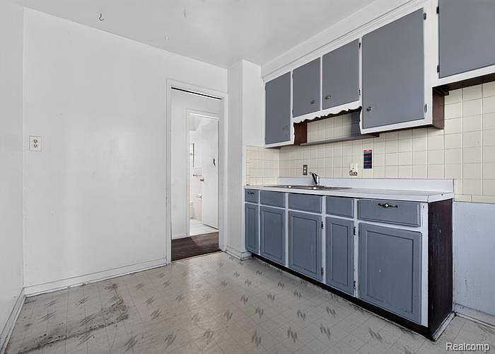 14076-78 Saratoga Ave, photo 10