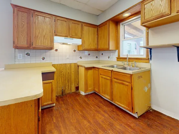 3452 W 44th St, Cleveland, OH 44109