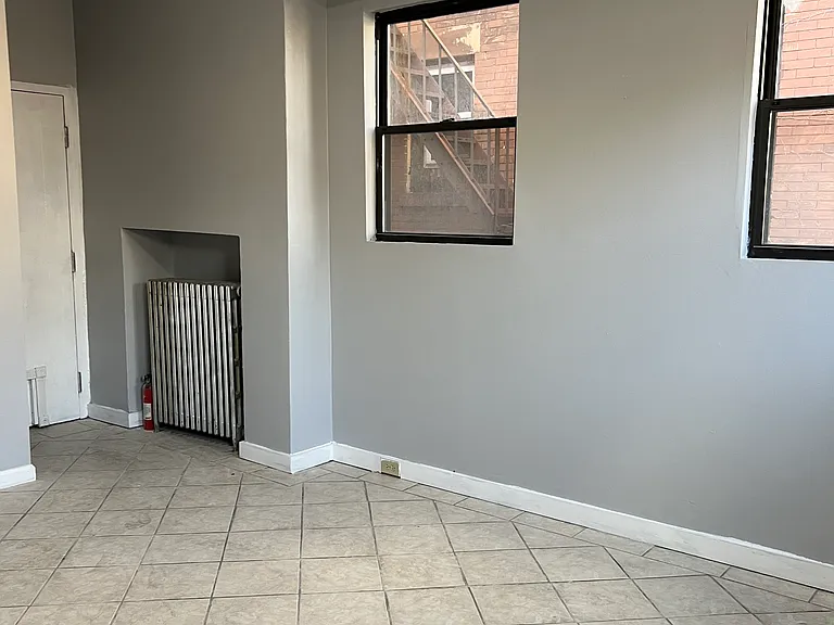 219 Stratford Ave #1A — Photo 18