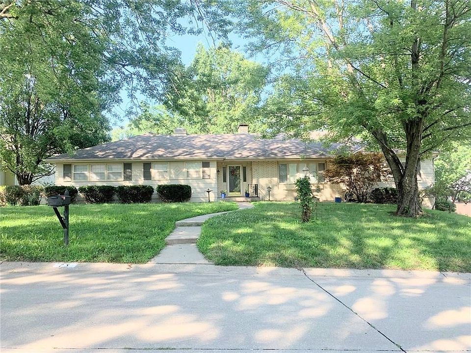 1st image of 75 Eastwood Dr