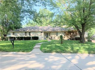 75 Eastwood Dr, Saint Joseph, MO 64506