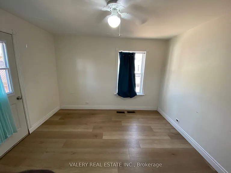 374 Edmonton St #MAIN — Photo 13