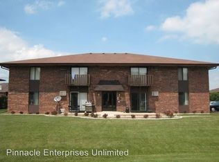 213 Royal Ct APT 8, Appleton, WI 54915