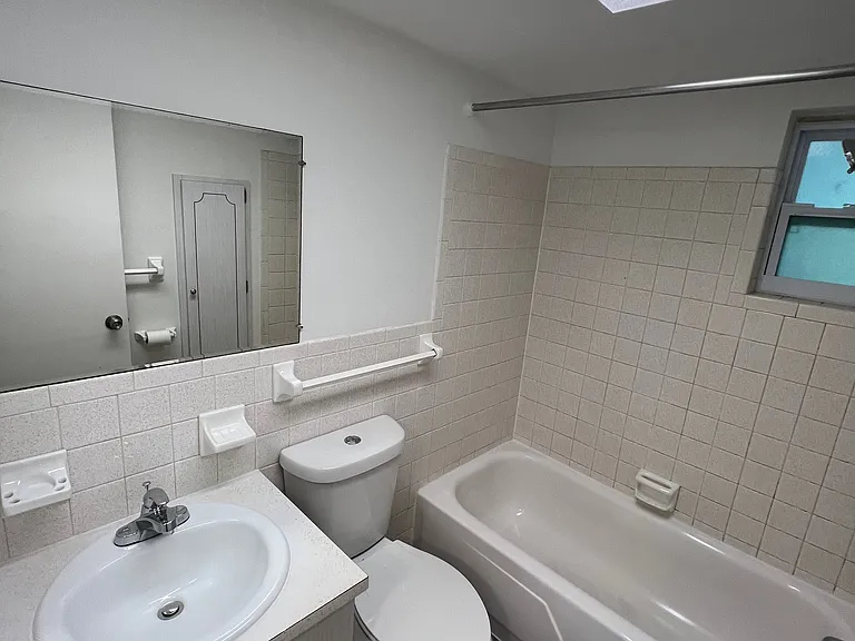 5860 37th Ave N #8 — Photo 9