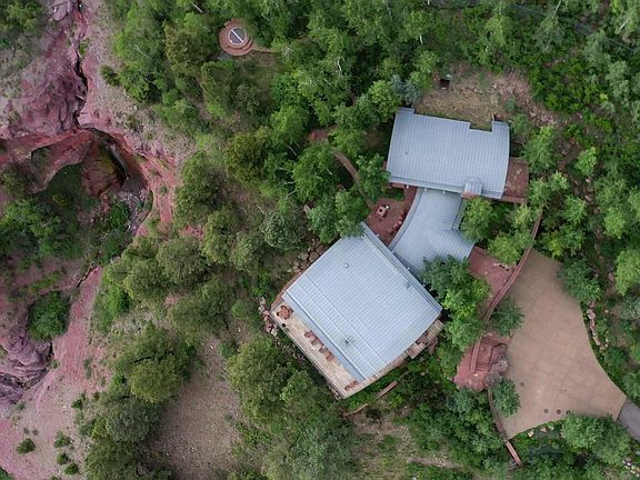 3rd image of 341 Royer Ln