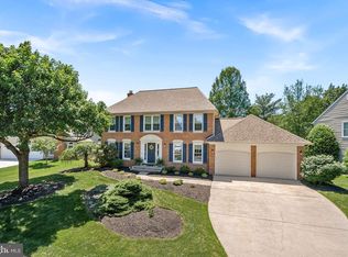 5 Griswold Ct, Sterling, VA 20165