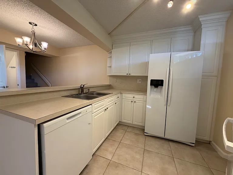 8273 Severn Dr #D — Photo 8