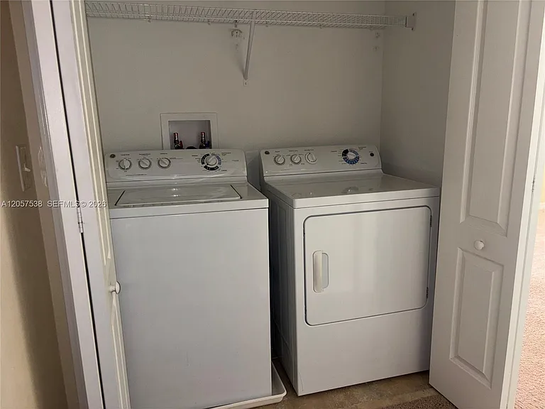 332 Carina Cir #332 — Photo 9