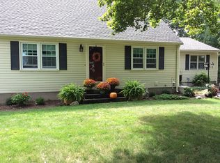 35 Knollwood Rd, Burlington, CT 06013