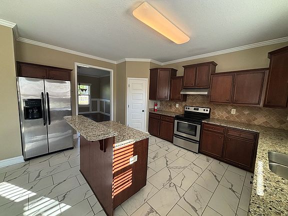 5th image of 323 Owens Rd