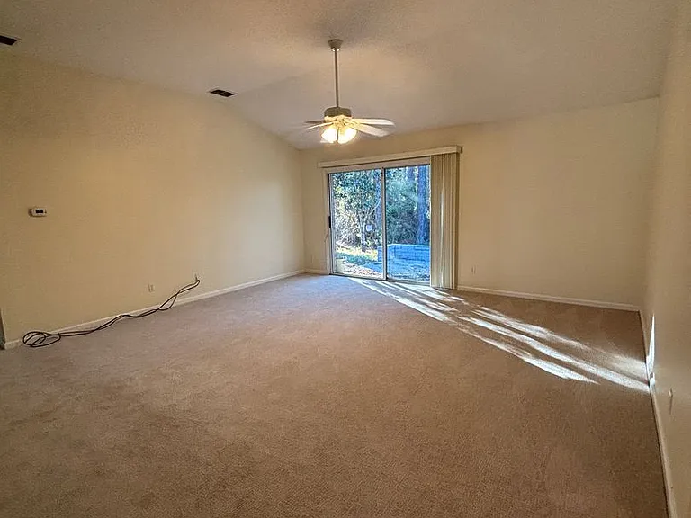 299 Johns Creek Pkwy — Photo 3