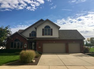 9905 Maginot Cir, Saint John, IN 46373