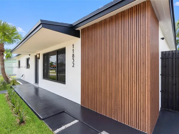 11832 SW 37th Ter, Miami, FL 33175