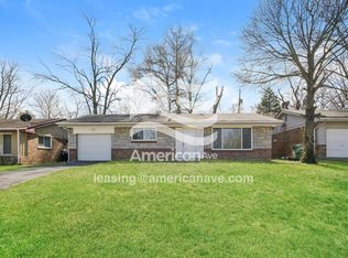 832 Marias Dr, Saint Louis, MO