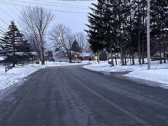 5th image of 306 Idlewood Blvd
