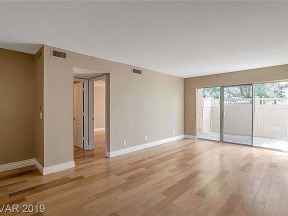 4th image of 650 Oakmont Ave Unit 2121