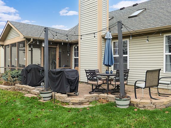 4th image of 6353 Whitaker Farms Dr
