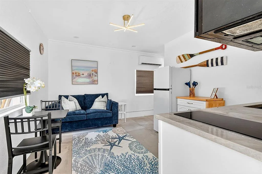 1 bed, 450 sqft, $1,650 — Photo 2
