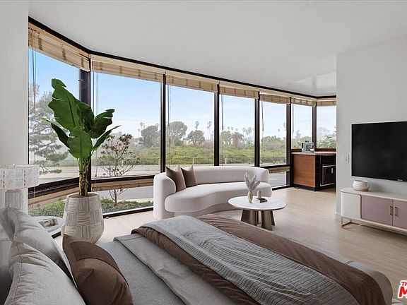 5th image of 4316 Marina City Dr Unit 105G
