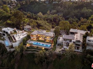 1128 N Tigertail Rd, Los Angeles, CA 90049