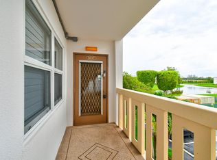 3037 Guildford Dr #C, Boca Raton, FL 33434