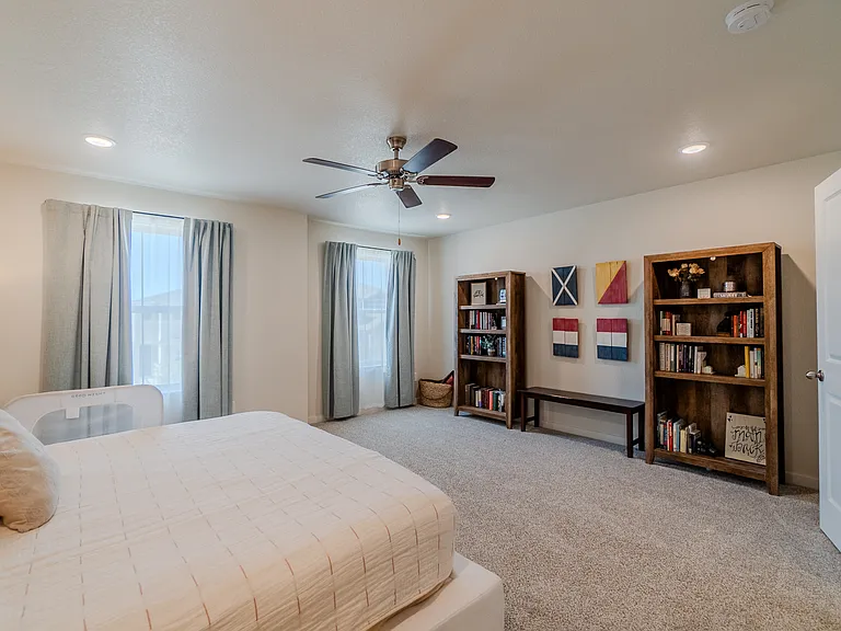 5173 Roundhouse Dr — Photo 17