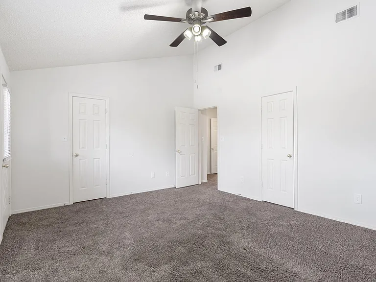 1711 E Walnut Lawn St — Photo 20