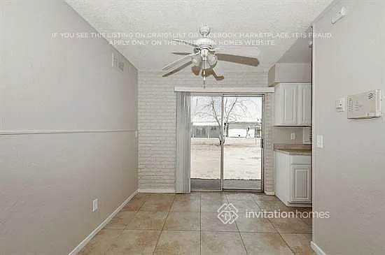 4131 N 74th Dr Phoenix, AZ 85033 — Photo 4