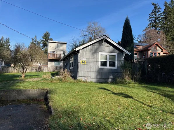 11040 NE West Kingston Road, Kingston, WA 98346