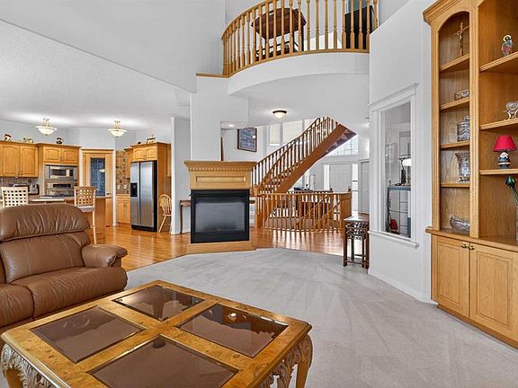 2nd image of 307 SE Hampstead Way NW