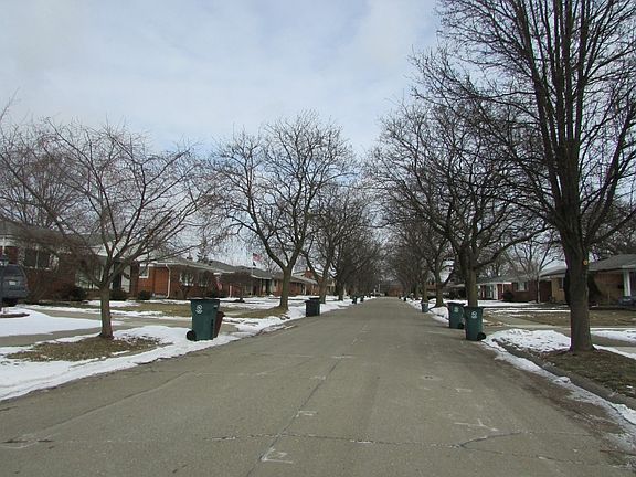 5th image of 4424 Briarwood Ave