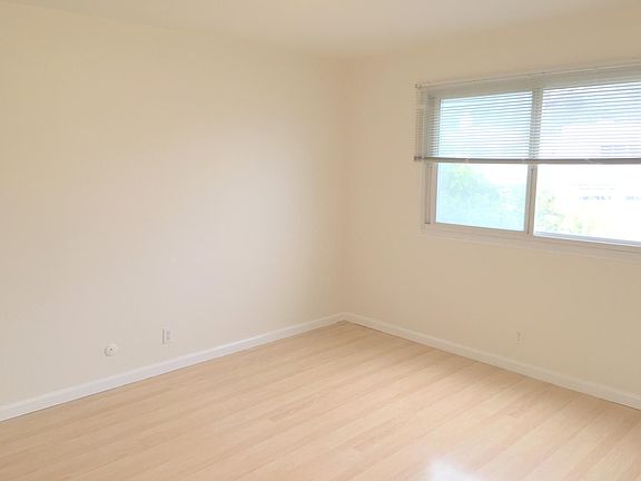 2nd image of 796 King Dr
