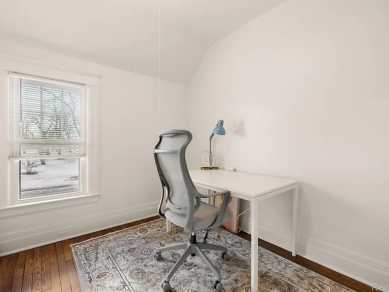 5008 Iroquois St — Photo 18