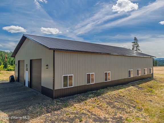 2nd image of 2321 Echo Springs Rd