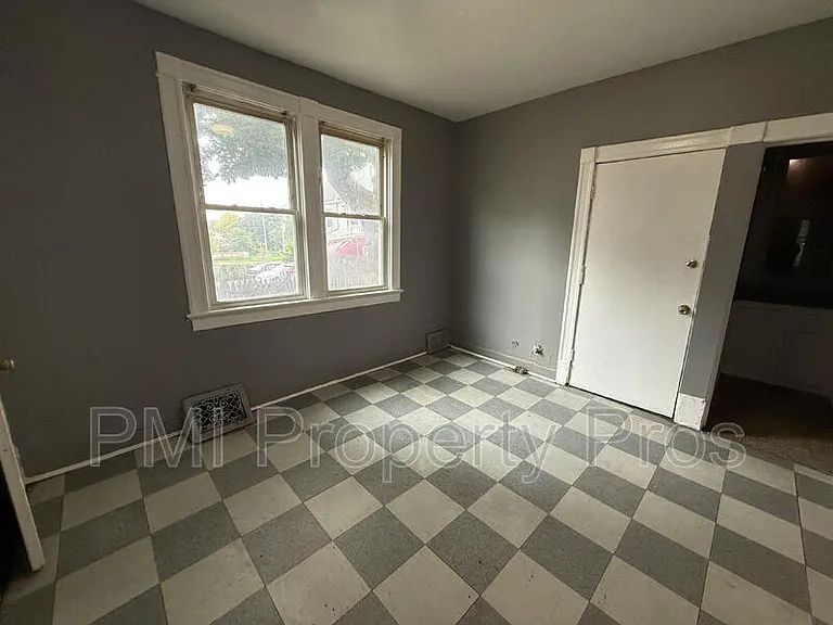 1415 N 37th St — Photo 9