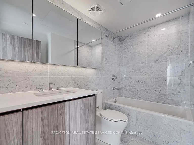 85 McMahon Dr #806 — Photo 6