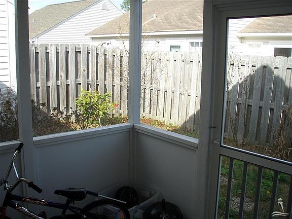 5th image of 4415 S Jasmine Cove Way