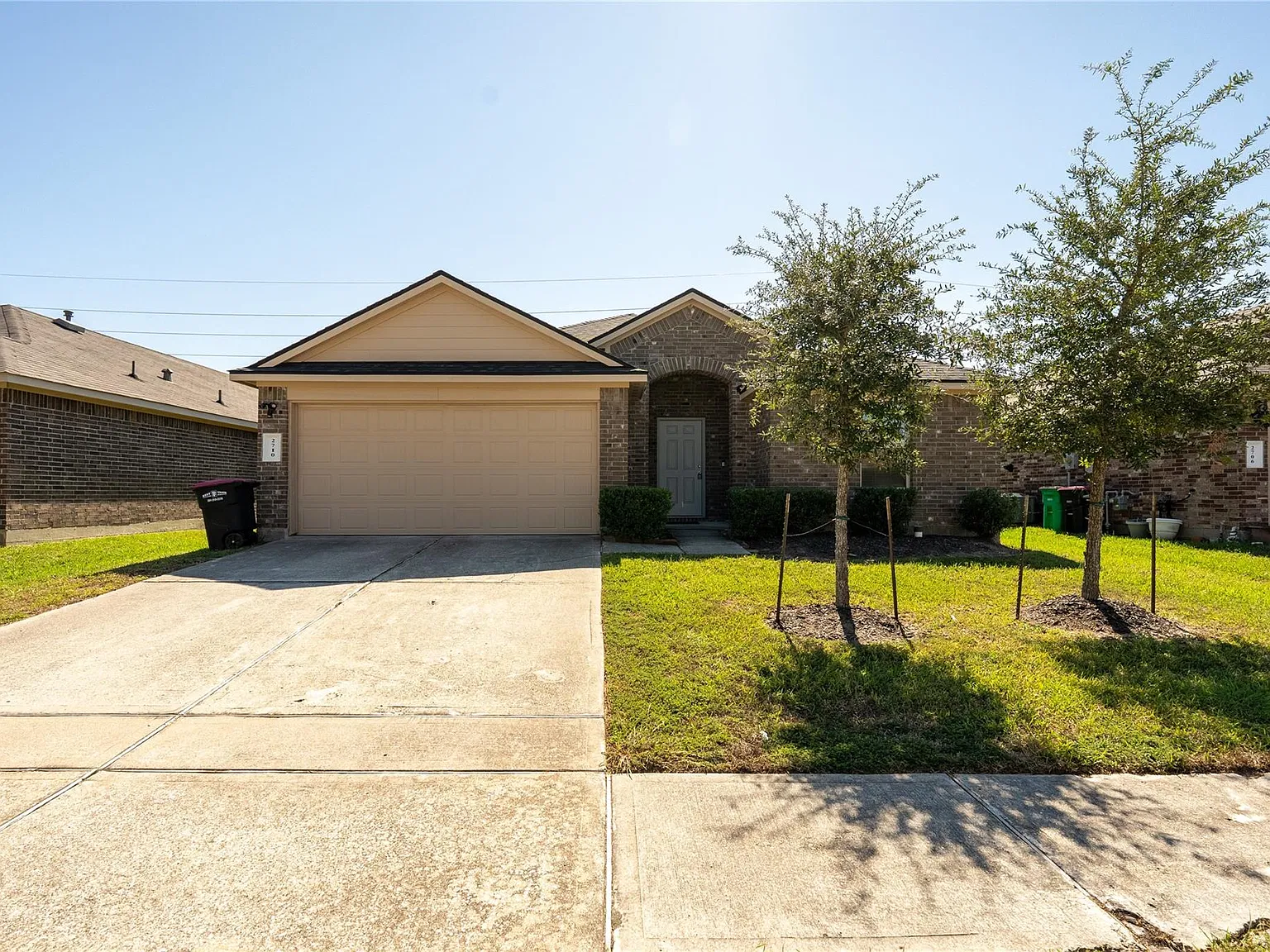 4 bed, 2.0 bath, 1707 sqft, $2,950 — Photo 2