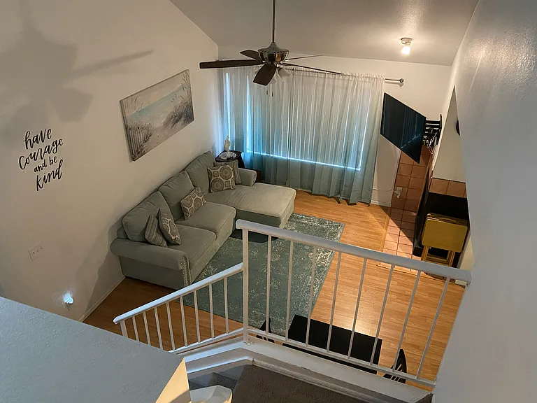 S Seawynds Blvd — Photo 14