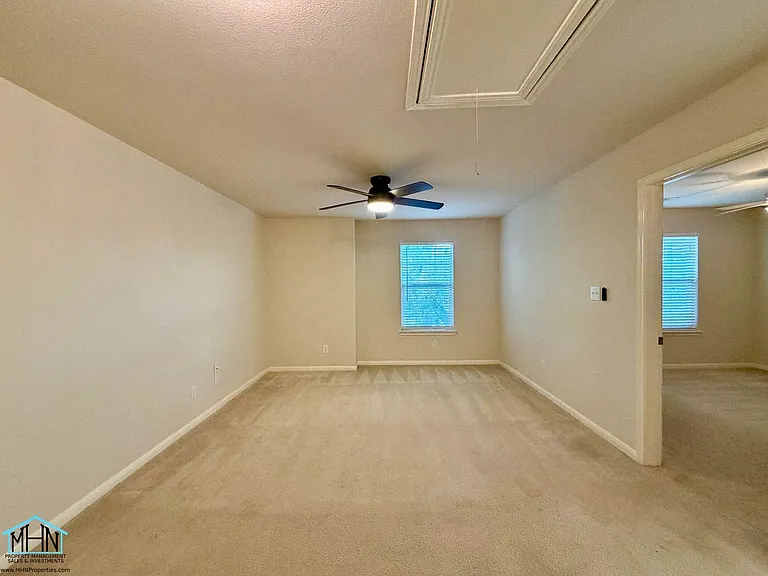 518 Willow Grove Dr — Photo 19