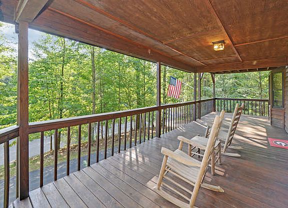 5th image of 157 Southlake Dr