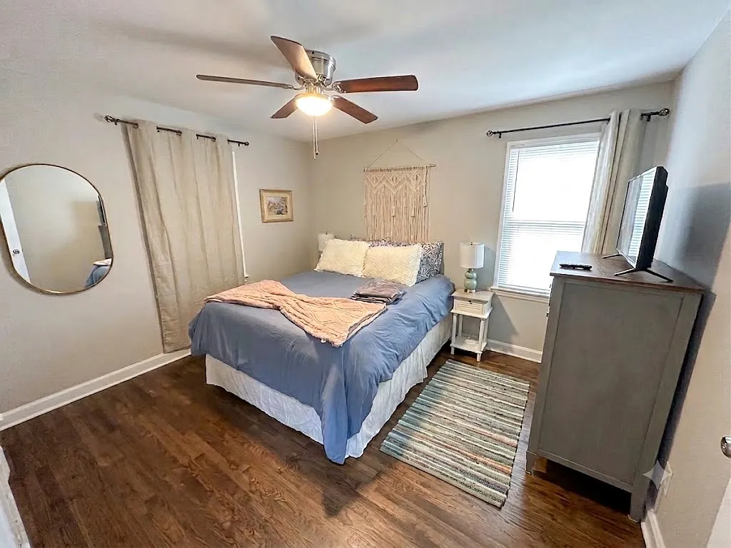 2499 Jewel St — Photo 3