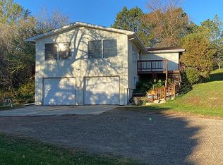 3501 Hillside Rd NW, Mandan, ND 58554