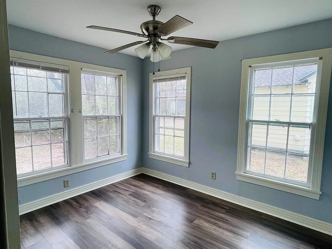 2 bed, 819 sqft, $1,200 — Photo 4