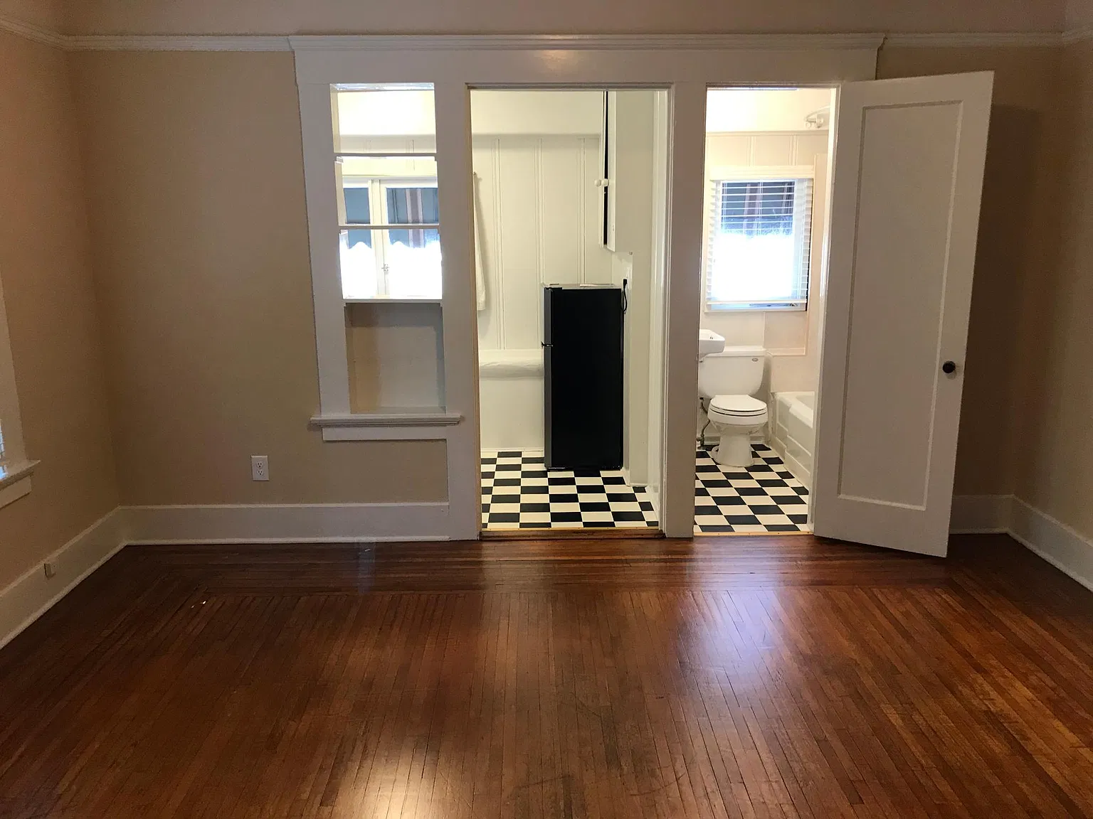 Studio, 400 sqft, $1,625 — Photo 3